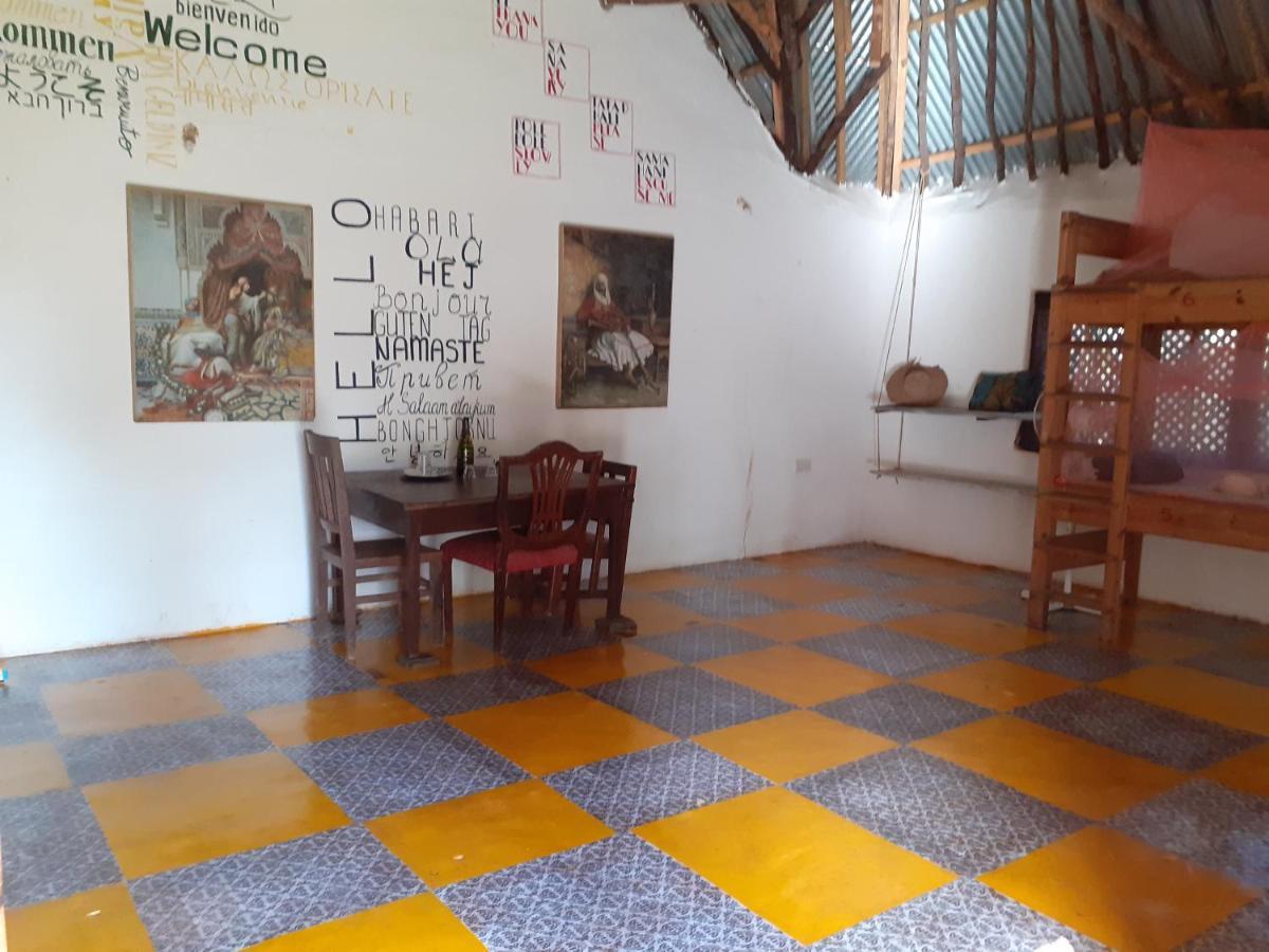 Gecko Nature Lodge Home Of Swahili Divers The Best Dive Center And Famous Gecko Restaurant Verani Εξωτερικό φωτογραφία